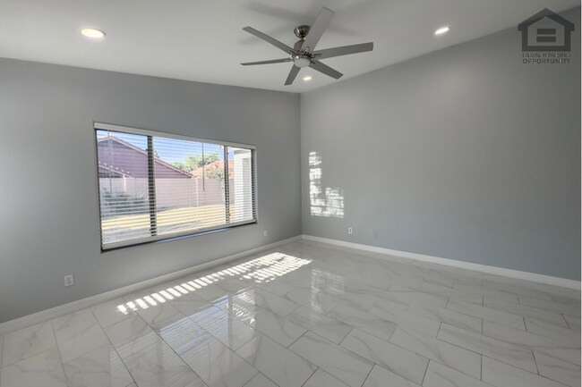 Building Photo - 3Bed/2Bath House at AZ-101 Loop/75th Ave! Ready for Immediate Move-In! -- HOME OFFICE!
