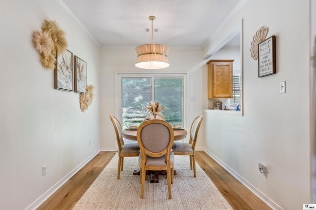Building Photo - 113 Arbor Cove Cir