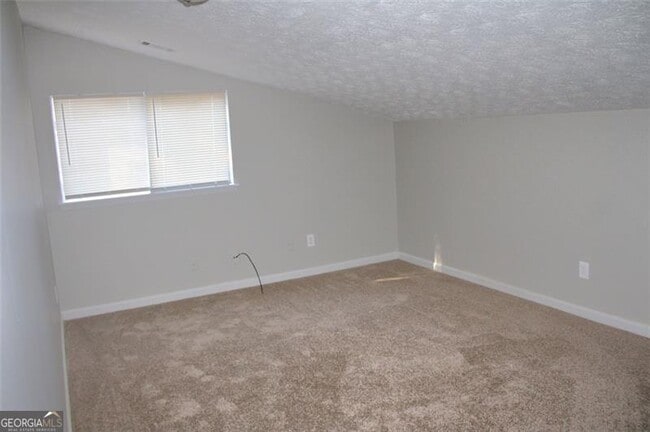 Building Photo - 4879 Ardsley Dr