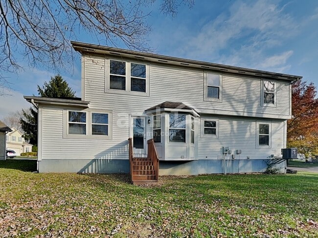 Building Photo - 7908 Windrift Pl