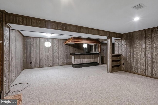 Building Photo - 6912 Eilerson St