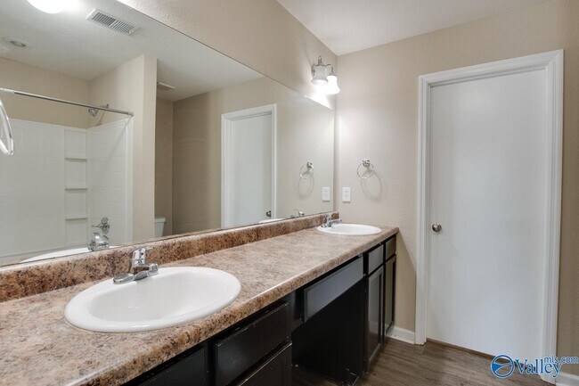 Building Photo - 230 Laramie Circle