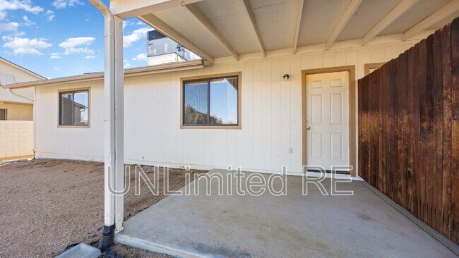 Building Photo - 7616 E Horseshoe Ln