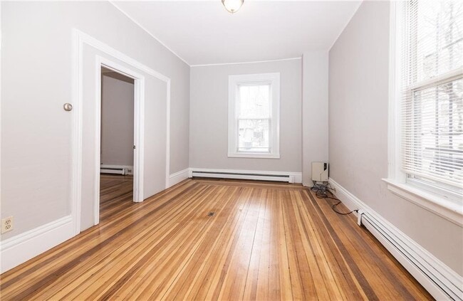 Building Photo - 218 1/2-193 Power St