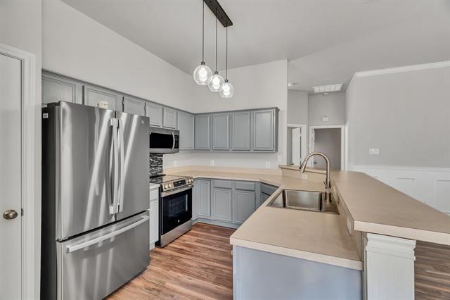 Building Photo - 5927 Sagebrush Trail