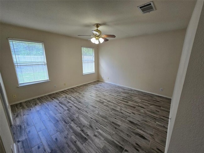 Building Photo - 2011 Garrison Dr