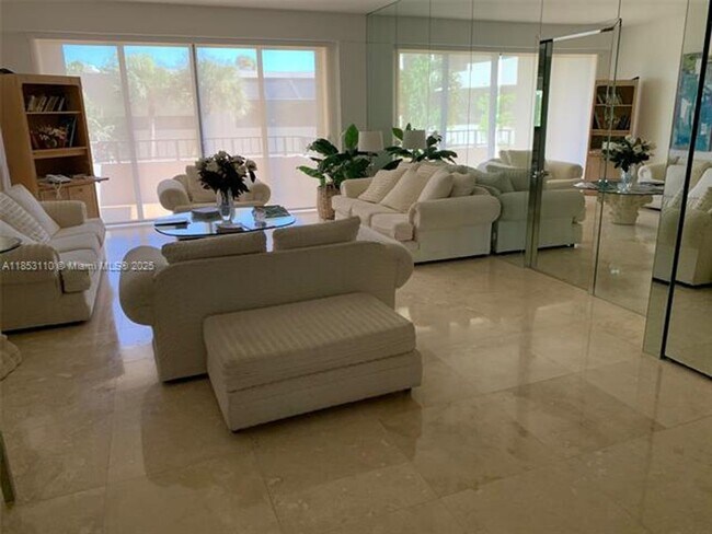 Building Photo - 20191 E Country Club Dr