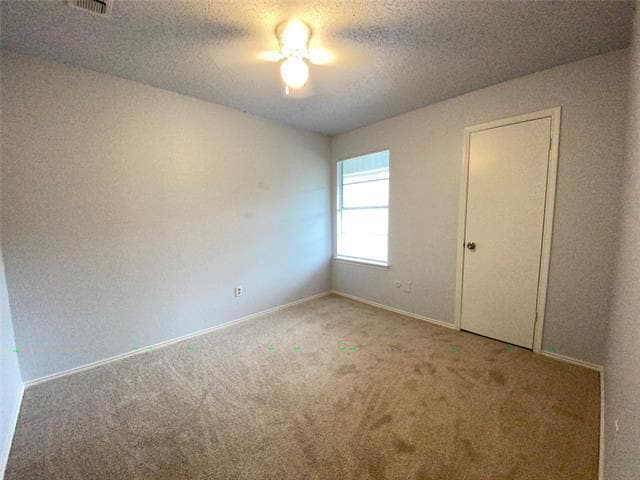 Building Photo - 5504 Pineridge Dr