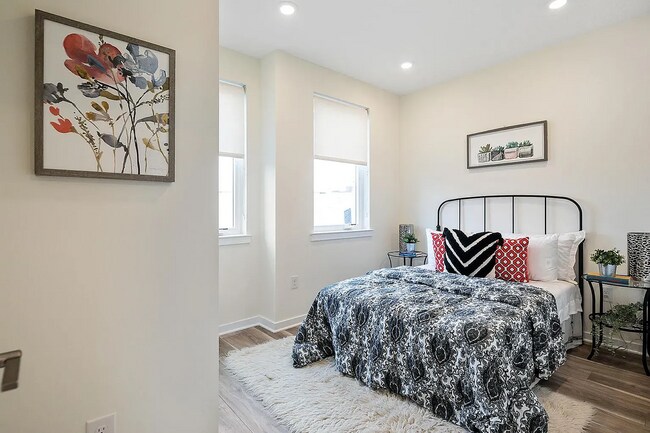 Building Photo - 1651 N 5th St