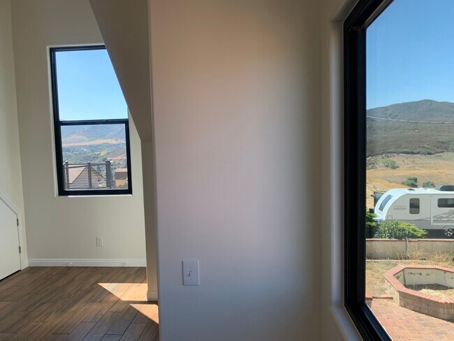 Building Photo - 14425 Hardtree Dr