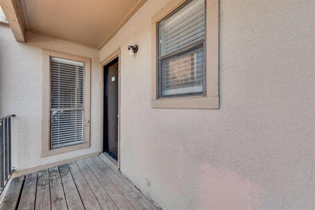 Primary Photo - 8110 Skillman St