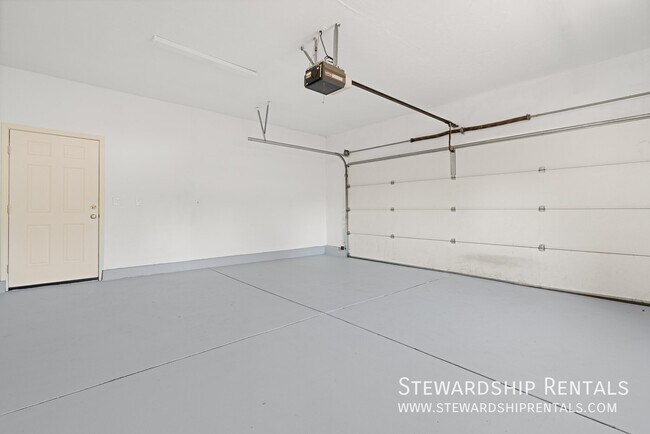 Building Photo - 1313 Bramblewood Ln