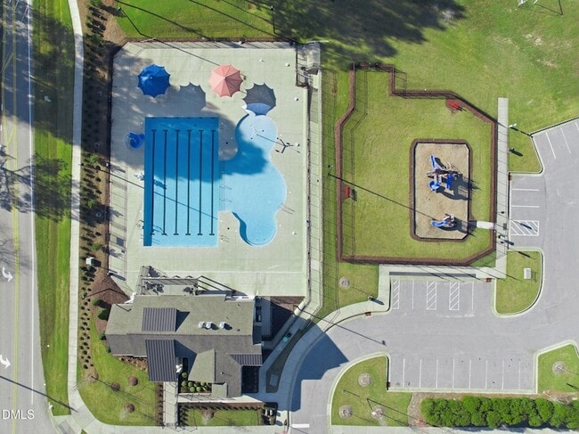 Building Photo - 759 Putney Hl Rd