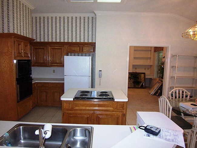Building Photo - 18075 Partridge Green Dr
