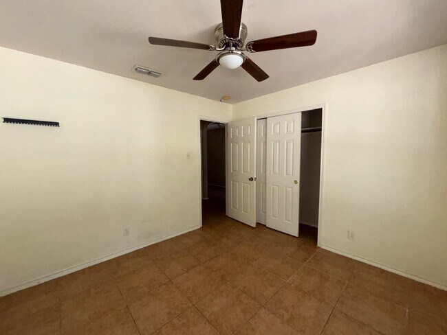Building Photo - 17414 College Port Dr