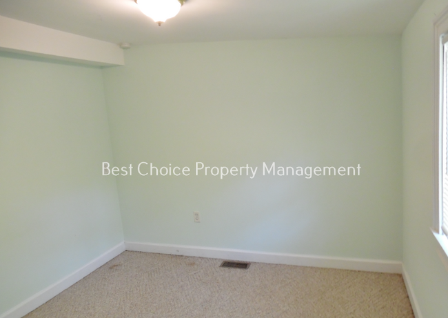 Building Photo - 3931 Locust Hill Rd