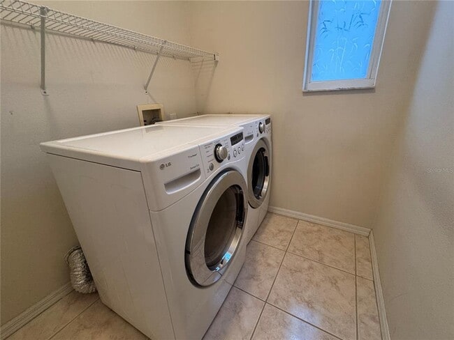 Building Photo - 10130 Heather Sound Dr