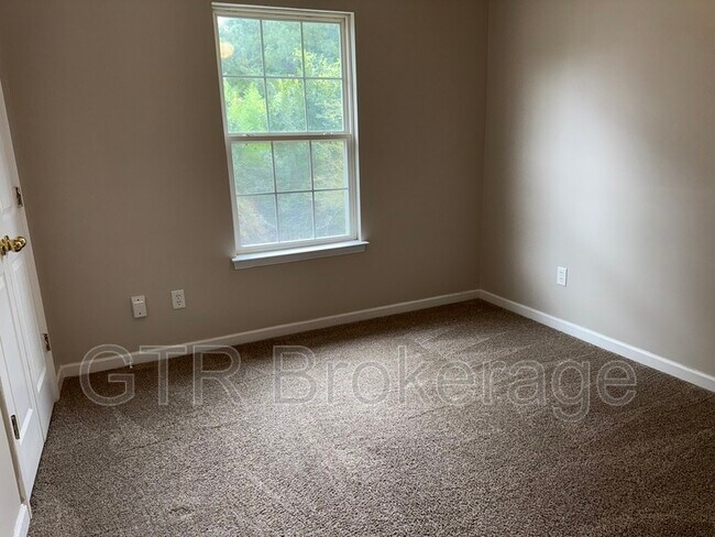 Building Photo - 179 Watercress Ct