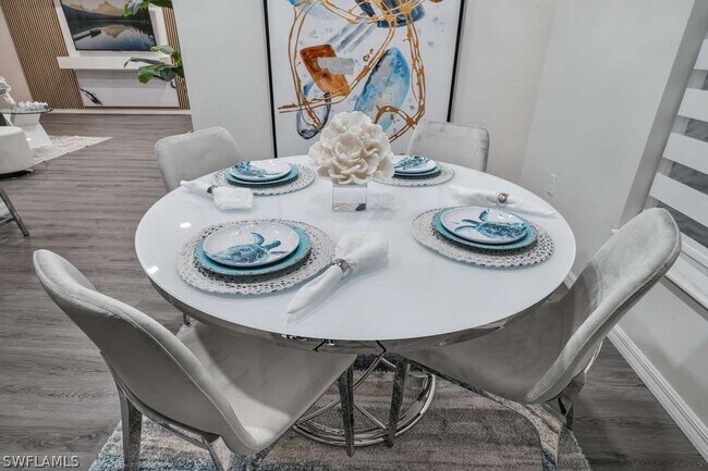 Building Photo - 2620 NE 5th Ave