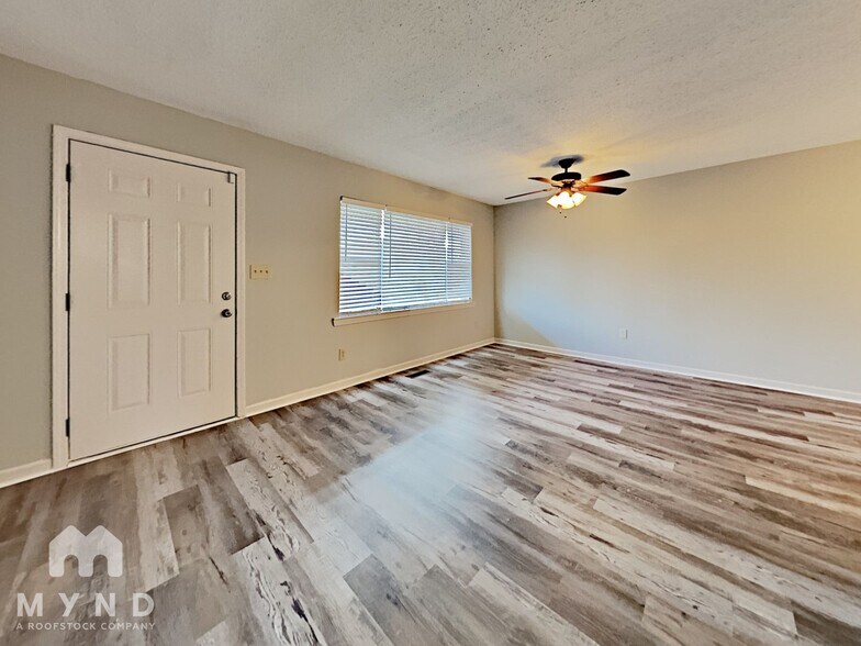 Building Photo - 2269 Belmore Ln