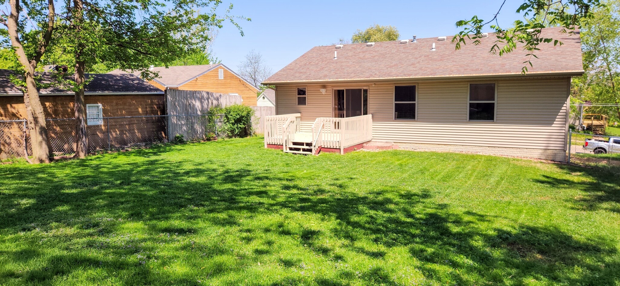 Building Photo - 5804 Snyder Ave