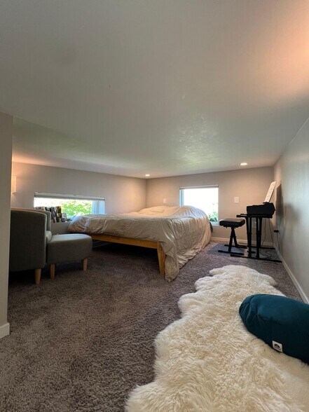 Building Photo - 1128 Buchon St