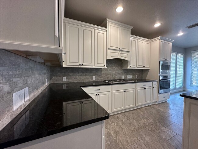 Building Photo - 143 Trophy Canyon Dr