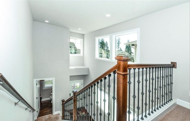 Building Photo - Gorgeous 4BR Home in Canton Park Backing t...