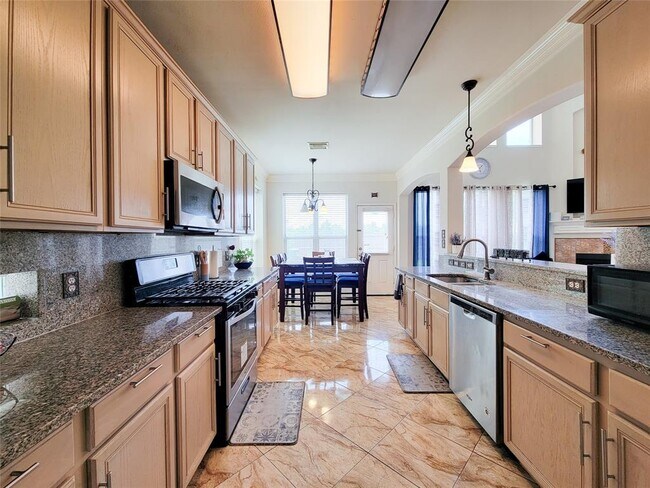 Building Photo - 11811 Champions Grove Ln