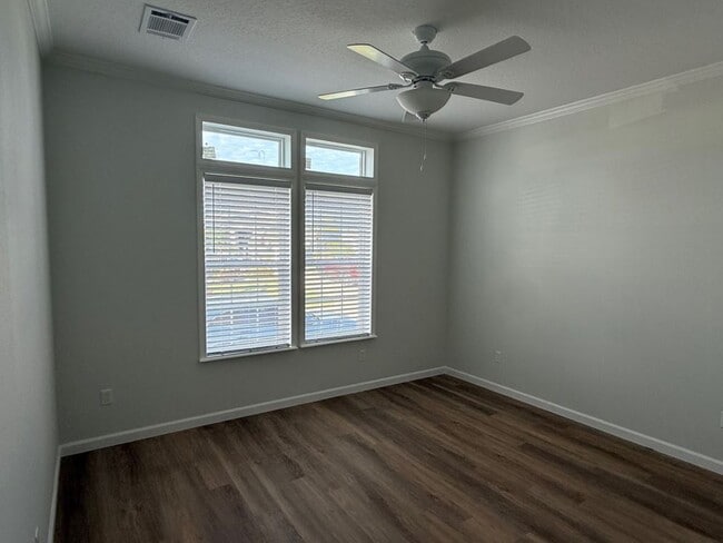 Building Photo - 7711 Desoto Dr