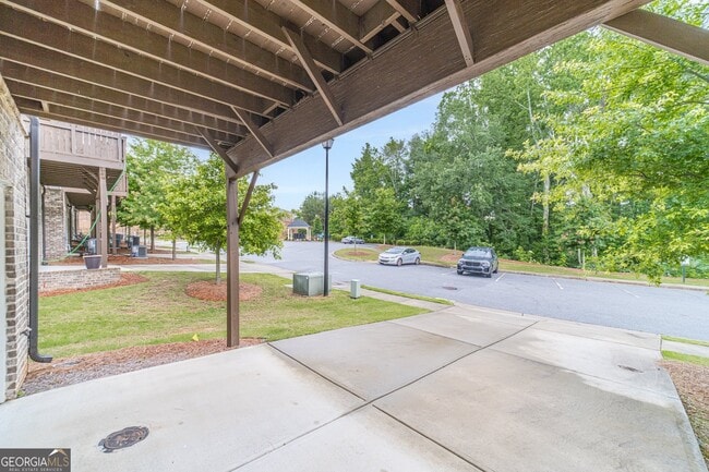 Building Photo - 2252 Talmai Dr