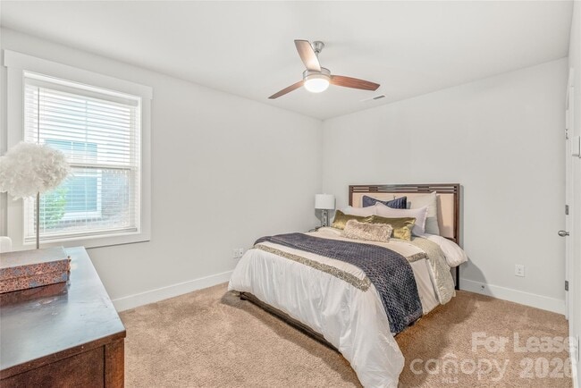 Building Photo - 554 Amalfi Dr