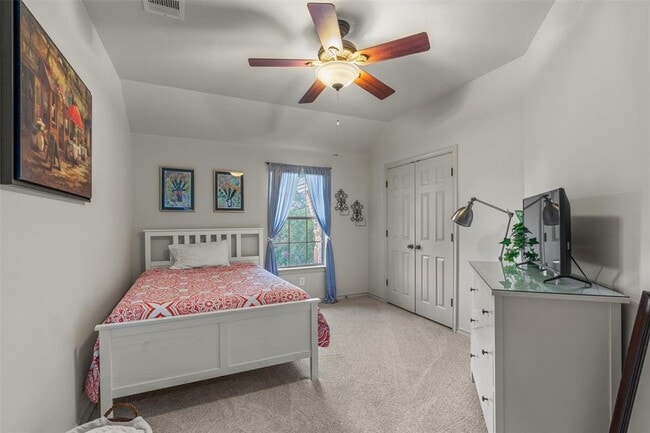 Building Photo - 7505 Roaring Springs Dr