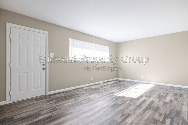 Building Photo - 1385 St Marie St
