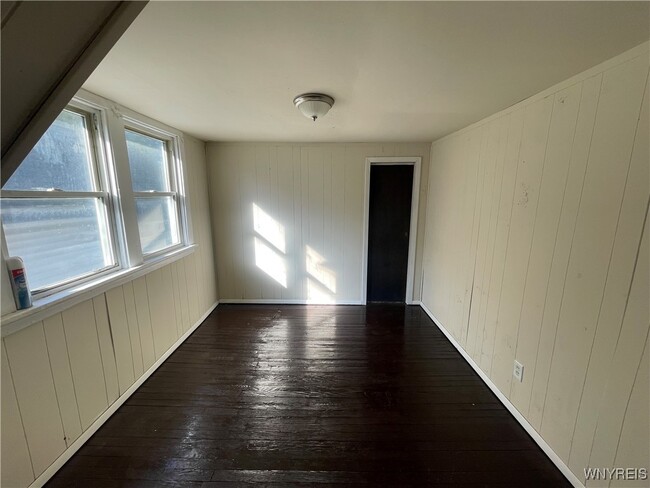 Building Photo - 50 Carl St