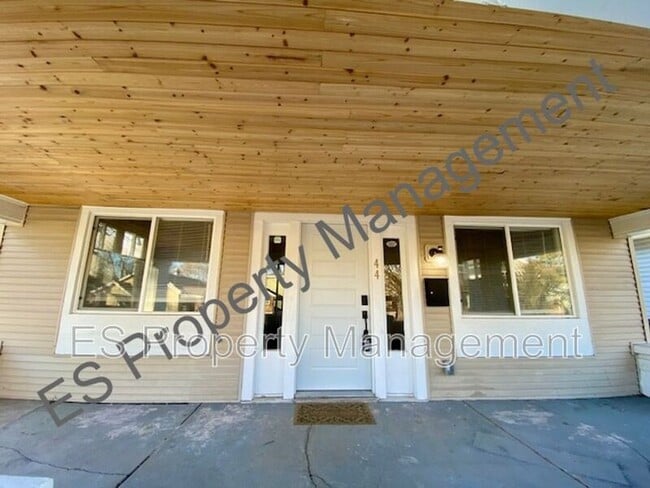 Building Photo - 44 N Oakland Ave