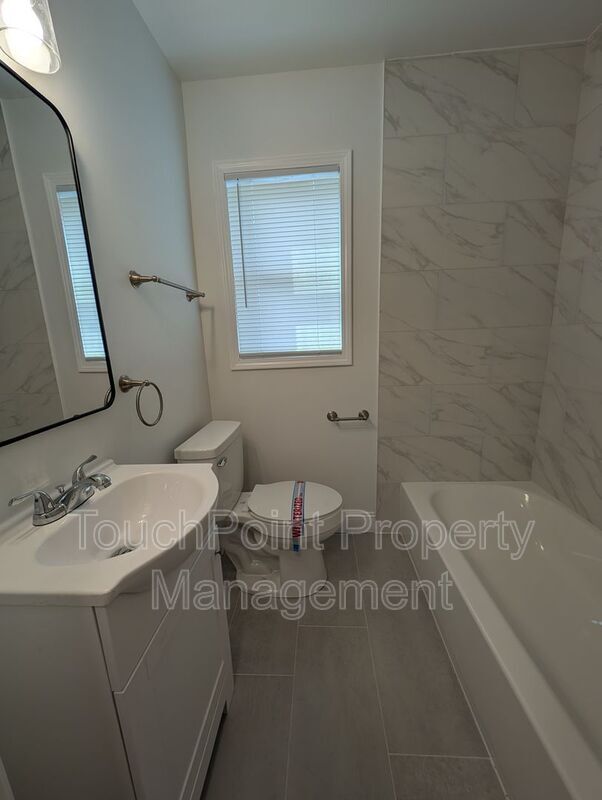 Building Photo - 716 Stonewall Ct