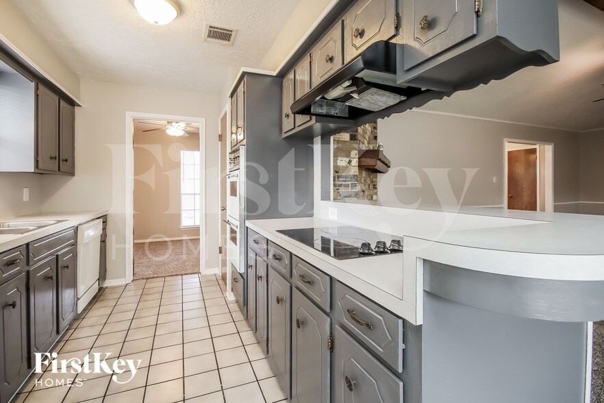 Building Photo - 4515 Tuscarora St