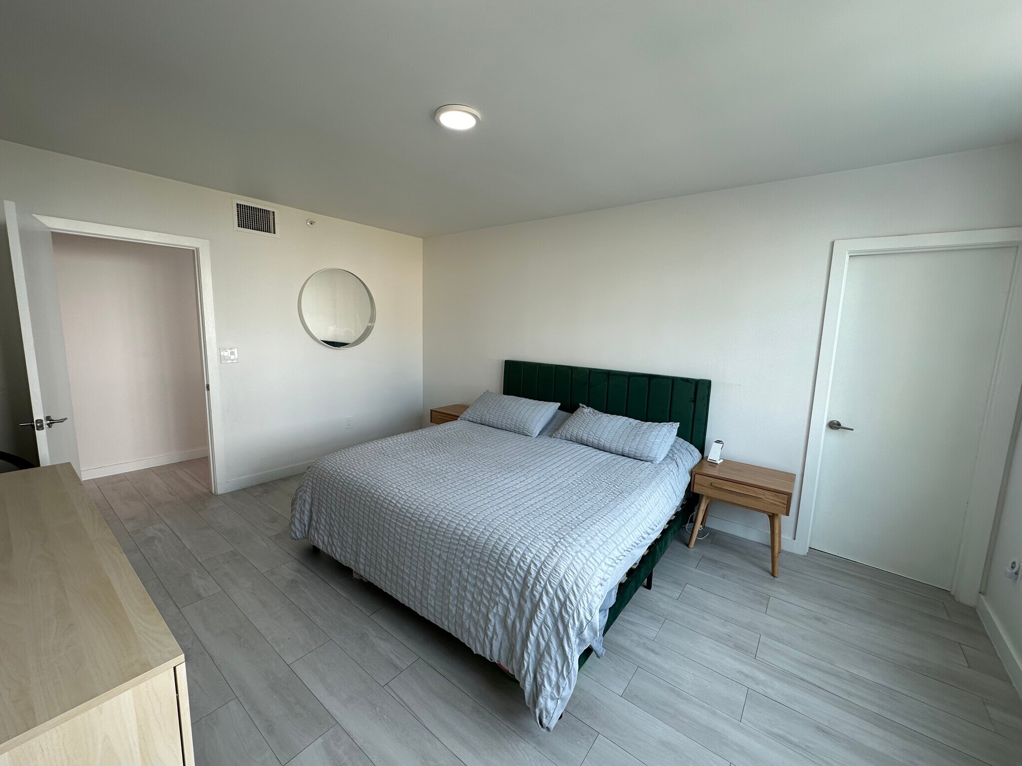 Building Photo - 800 Claughton Island Dr