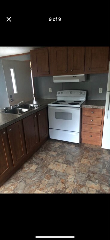 Building Photo - 11 KY-172