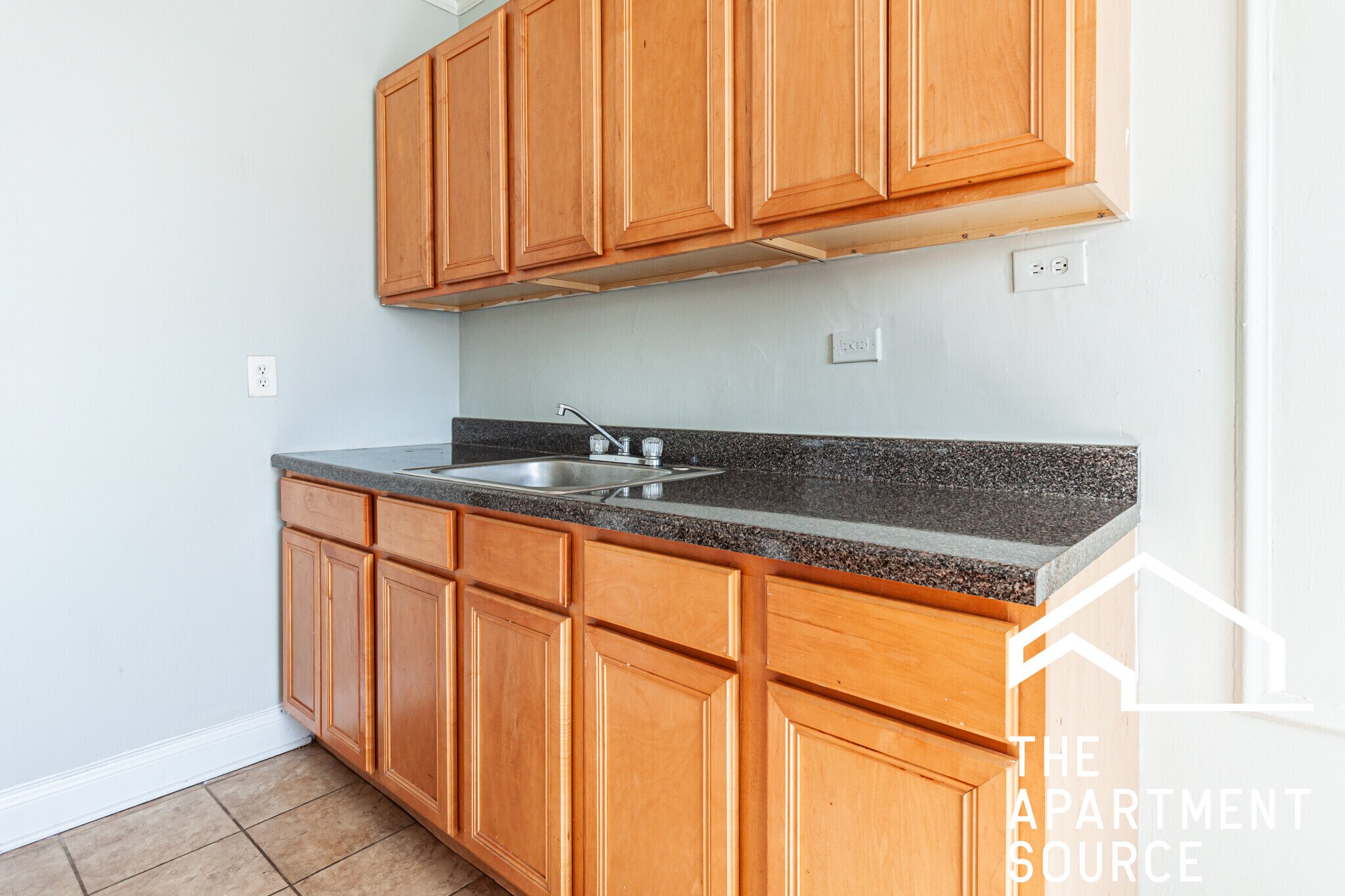 Building Photo - 4546 N Damen Ave