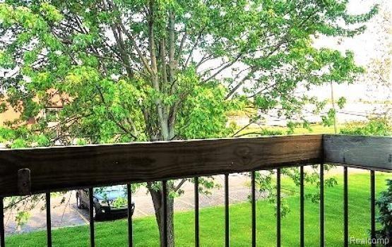 Building Photo - 34633 Clarkson Dr E