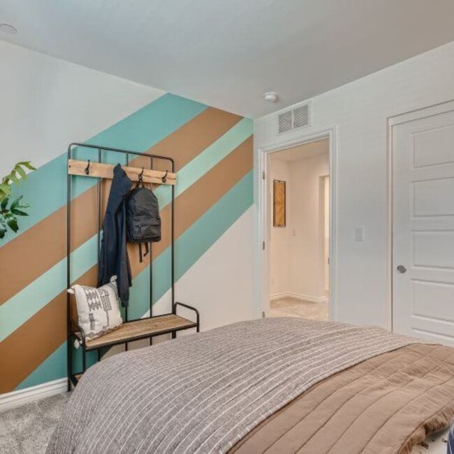 Building Photo - Bright & Modern 3-Bed Townhome in 89166