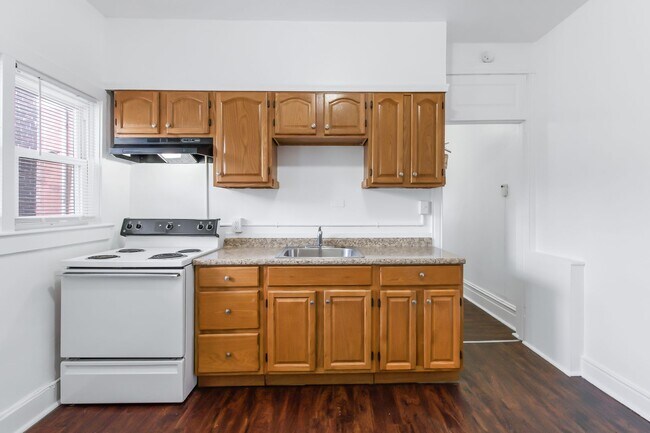 Building Photo - 1021 Lehman St