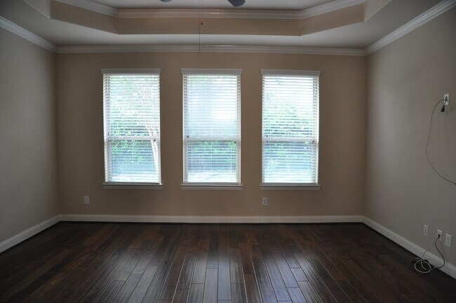 Building Photo - 27619 Lodgemist Ct