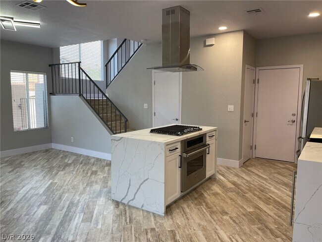 Building Photo - 1701 Empire Mine Dr