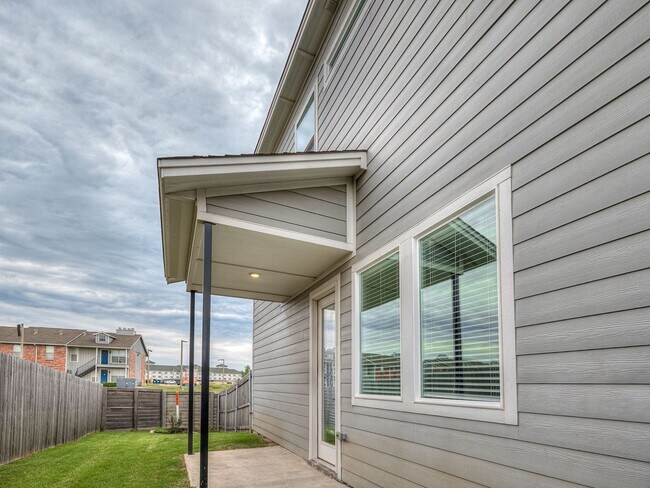 Building Photo - Beautiful New Construction Home in Edmond/Oklahoma City