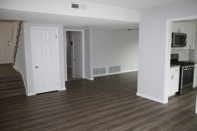 Building Photo - Property Rochester