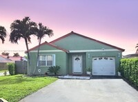 Building Photo - 15160 SW 128th Ave