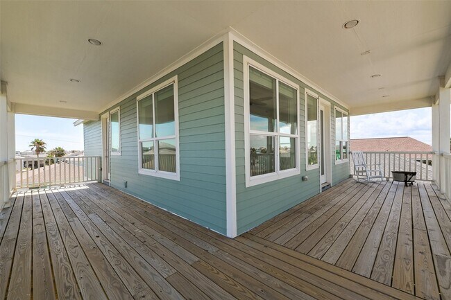 Building Photo - 4006 Fort Bend Dr